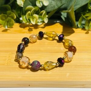 Elegant Multicolor Beaded Bracelet